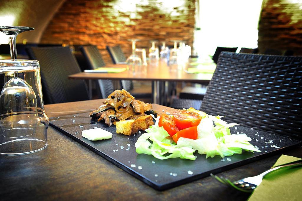 Auberge Saint Martin La Brigue Екстериор снимка