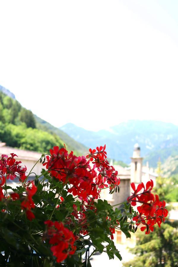 Auberge Saint Martin La Brigue Екстериор снимка