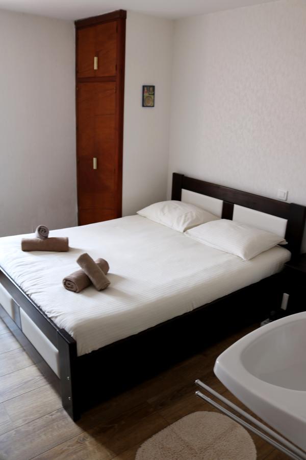 Auberge Saint Martin La Brigue Екстериор снимка