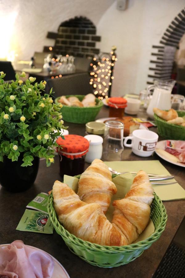 Auberge Saint Martin La Brigue Екстериор снимка