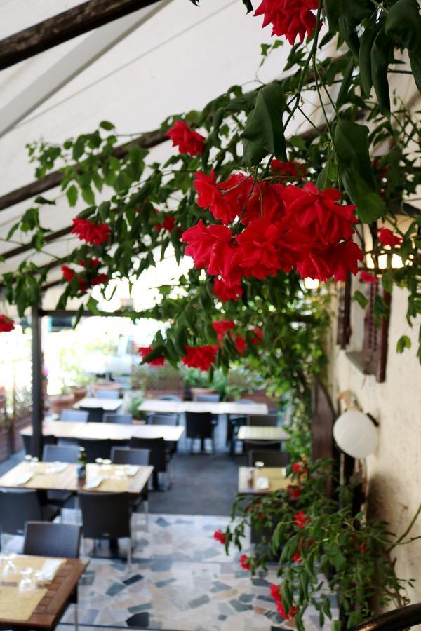 Auberge Saint Martin La Brigue Екстериор снимка